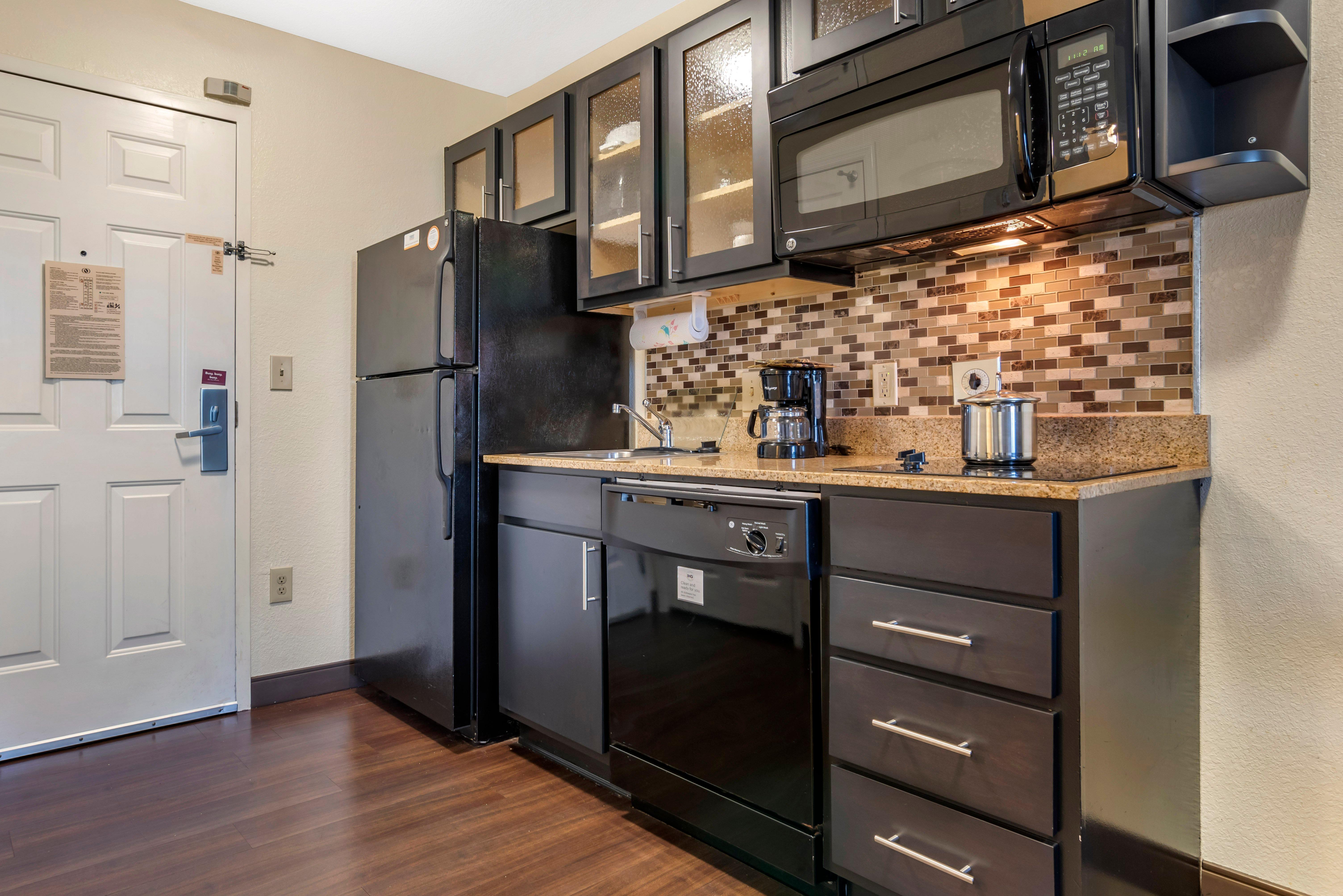 Candlewood Suites Alabaster By Ihg Экстерьер фото