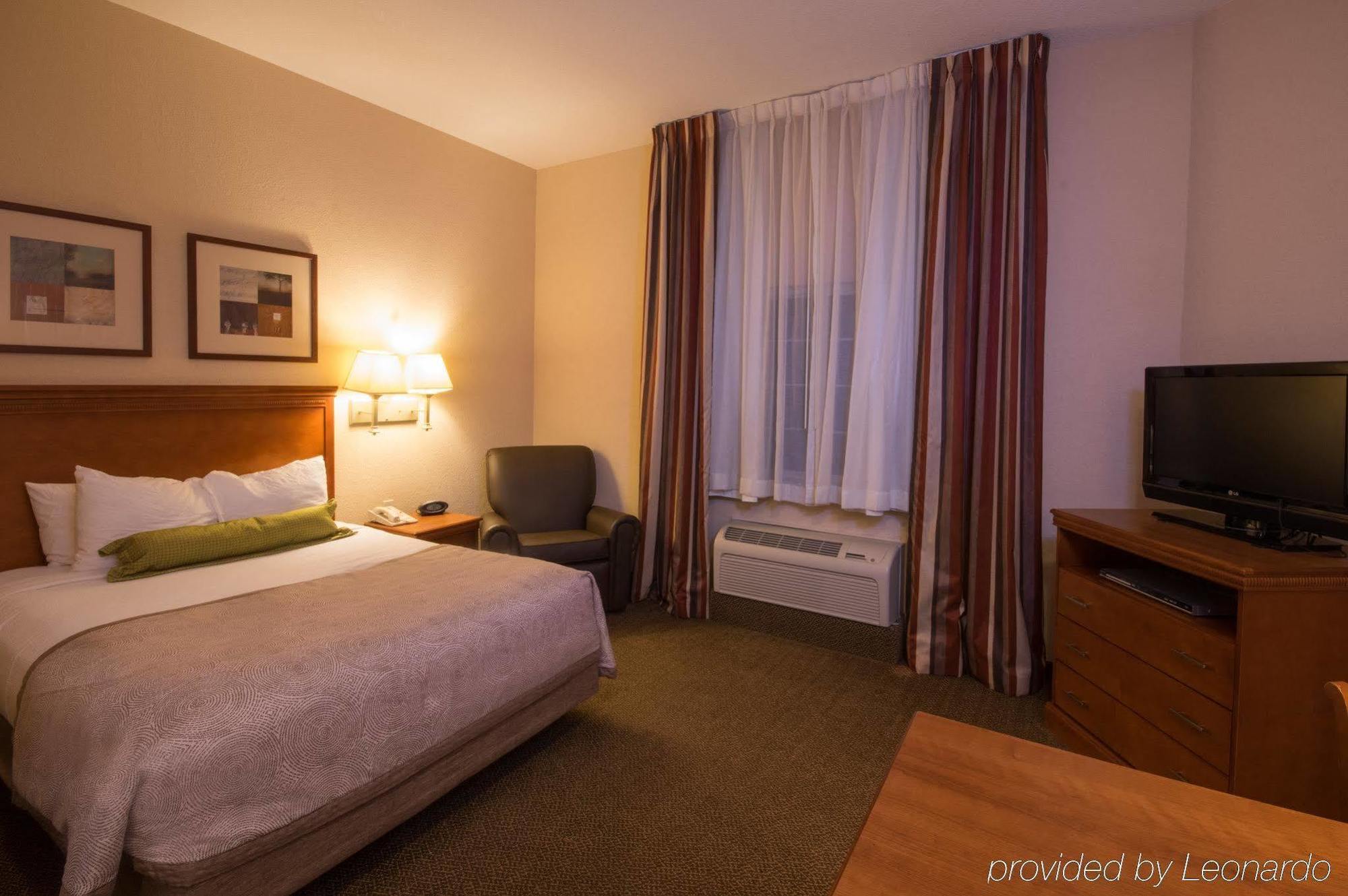 Candlewood Suites Alabaster By Ihg Экстерьер фото