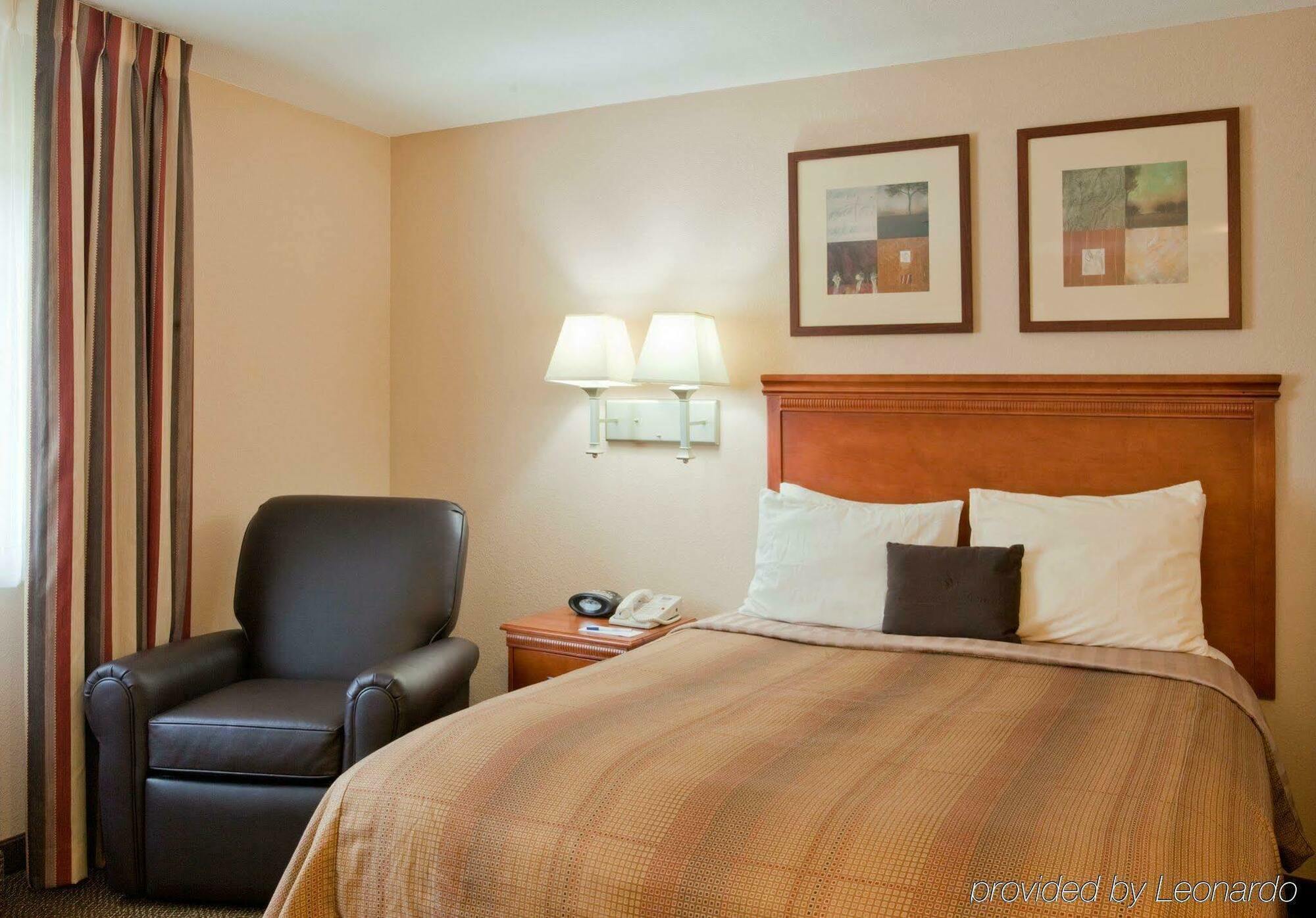 Candlewood Suites Alabaster By Ihg Экстерьер фото